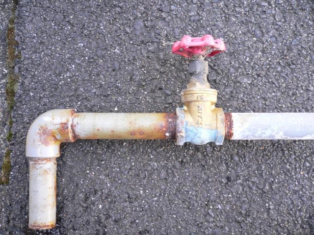 栃木小山　既存給湯器給水管